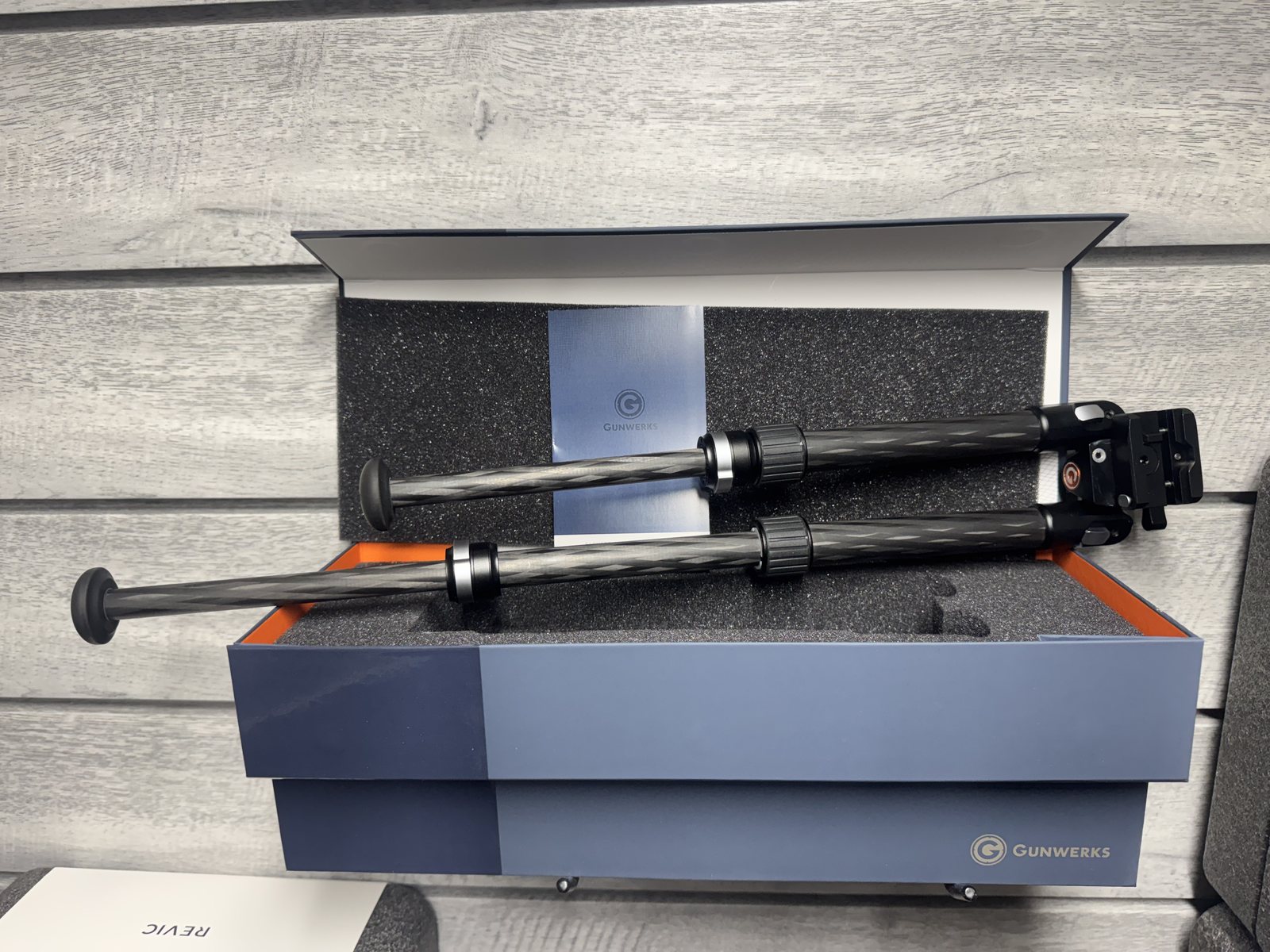 Gunwerks Elevate Bipod 2.0, boxed